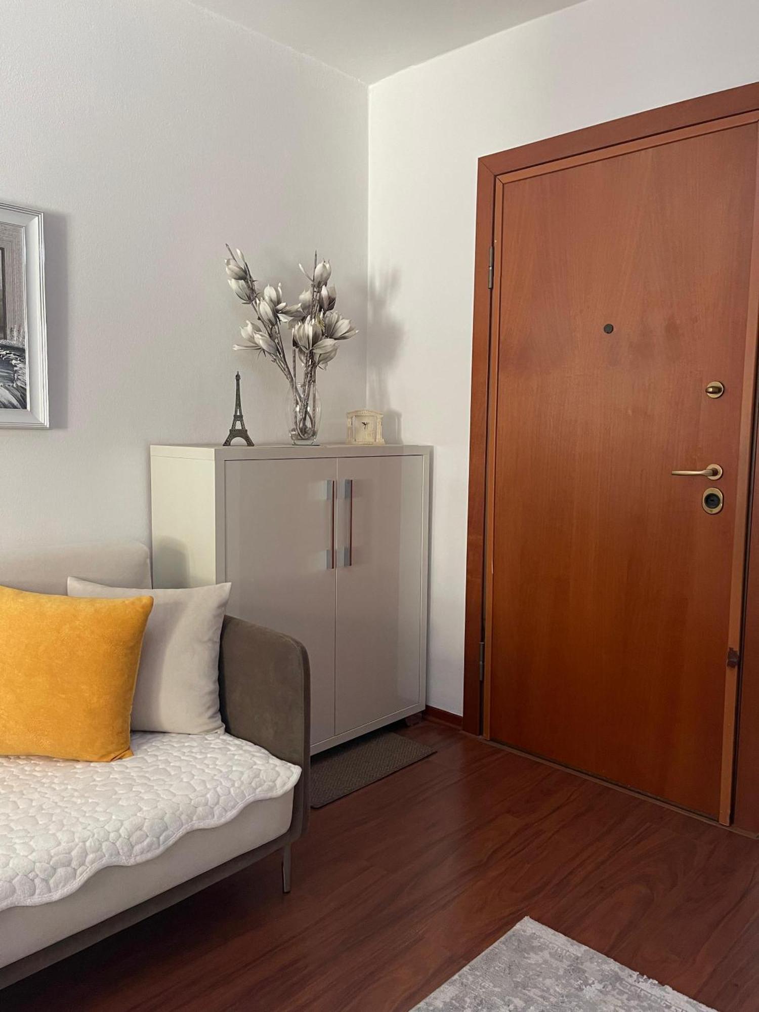 Sky Center Apartment Tirana Kültér fotó